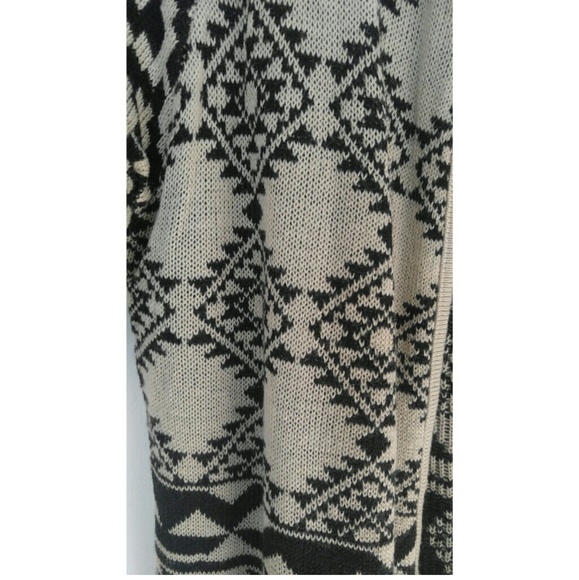 NWOT Black and Cream Long line Hooded Cardigan - Picture 2 of 3